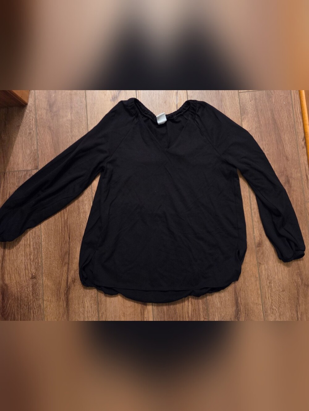 CAbi Black Long-Sleeve V-Neck Women’s Top